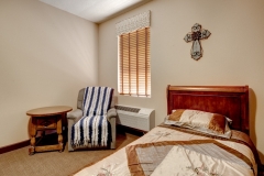 13-LS-1001-Bedroom-2-2